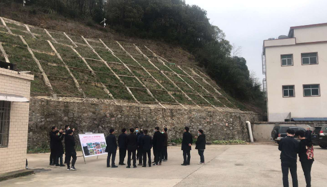 湖南省委常委、長沙市委書記胡衡華 考察我司寧鄉地災監測預警項目